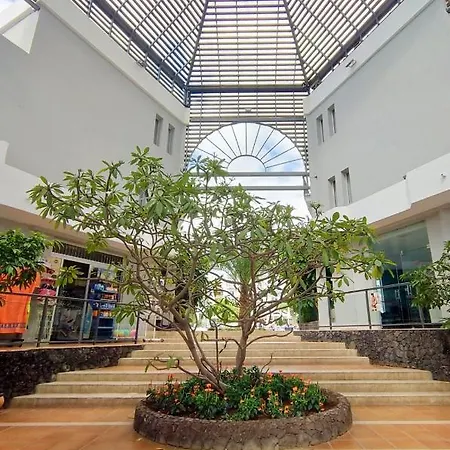 شقة Estudio En Los Cristianos A Pocos Minutos De Playa, Wifi Y Piscina En Tenerife Sur *