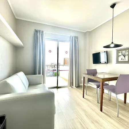 Estudio En Los Cristianos A Pocos Minutos De Playa, Wifi Y Piscina En Tenerife Sur لوس كريستيانوس